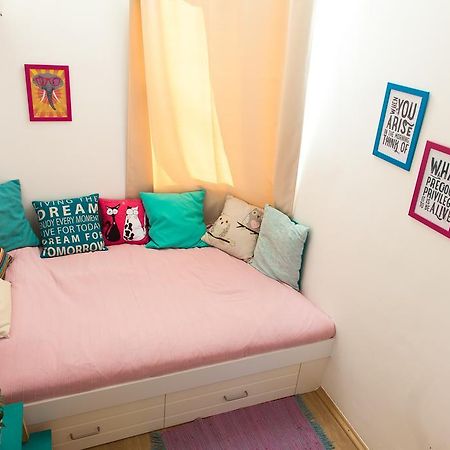 Self Check-In Eco Studio In The Heart Of Buda Budapest Bagian luar foto